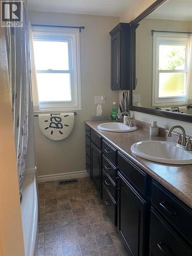 26 Brigden Road, Sombra, ON - Indoor Photo Showing Bathroom