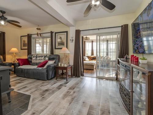 1013 Fall Brook Road, Mcphersons Mills, NS - Indoor Photo Showing Living Room