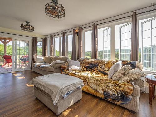 1013 Fall Brook Road, Mcphersons Mills, NS - Indoor Photo Showing Living Room