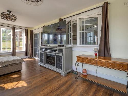 1013 Fall Brook Road, Mcphersons Mills, NS - Indoor