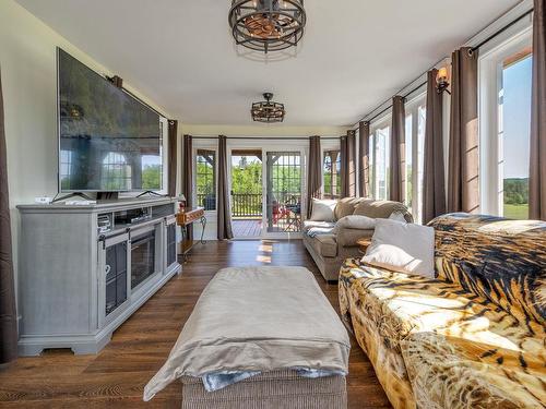 1013 Fall Brook Road, Mcphersons Mills, NS - Indoor