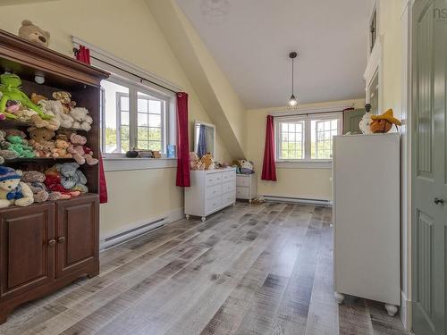 1013 Fall Brook Road, Mcphersons Mills, NS - Indoor