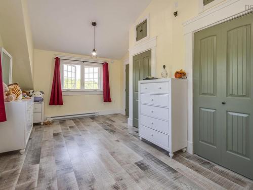 1013 Fall Brook Road, Mcphersons Mills, NS - Indoor