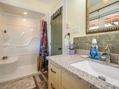 1013 Fall Brook Road, Mcphersons Mills, NS - Indoor Photo Showing Bathroom