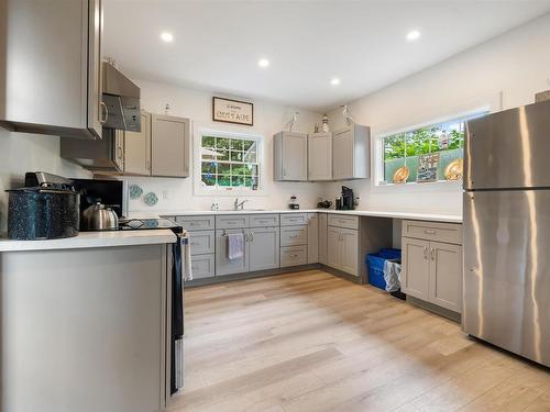 96 Faulkland Street, Pictou, NS - Indoor Photo Showing Kitchen
