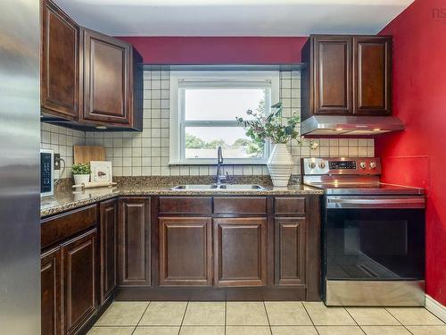 10 Westwood Drive, Dartmouth, NS - Indoor Photo Showing Kitchen With Double Sink