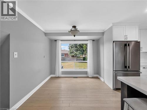 143 Cromwell Crescent, Hamilton, ON - Indoor