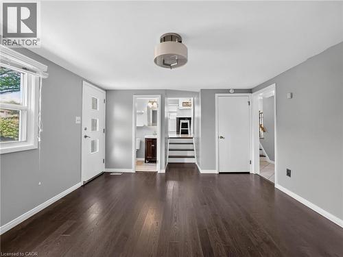 143 Cromwell Crescent, Hamilton, ON - Indoor Photo Showing Other Room