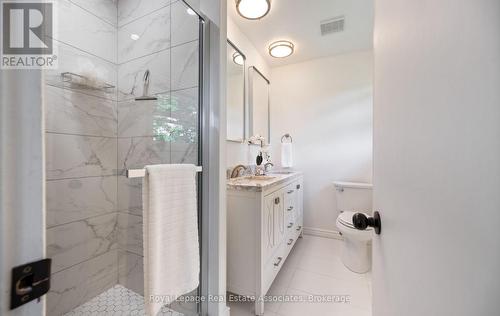 Ensuite bathroom - 7462 15 Side Road, Halton Hills, ON - Indoor Photo Showing Bathroom