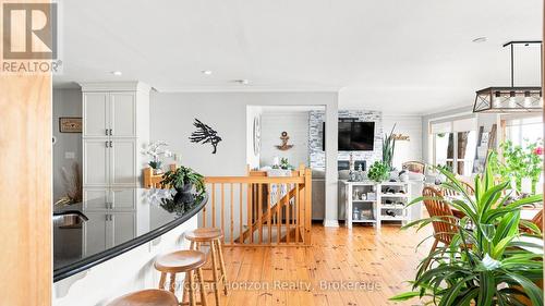 380 Robins Point Road, Tay (Victoria Harbour), ON - Indoor