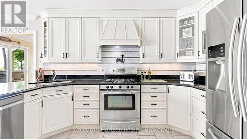 380 Robins Point Road, Tay (Victoria Harbour), ON - Indoor Photo Showing Kitchen