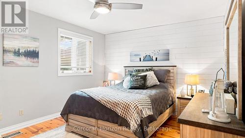 380 Robins Point Road, Tay (Victoria Harbour), ON - Indoor Photo Showing Bedroom