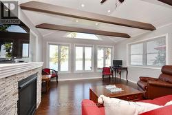 Wall to wall windows in living room - water facing - 