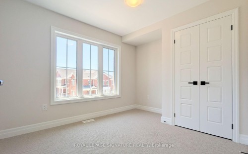 1225 Manitou Way, Milton, ON - Indoor Photo Showing Other Room