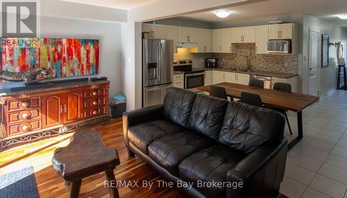 131 Stonebrook Way, Grey Highlands, ON - Indoor
