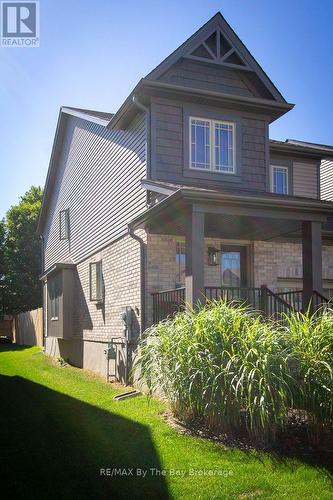 131 Stonebrook Way, Grey Highlands, ON - Outdoor With Deck Patio Veranda