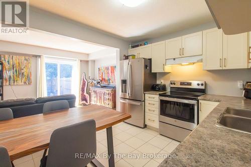 131 Stonebrook Way, Grey Highlands, ON - Indoor Photo Showing Kitchen With Double Sink