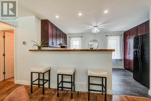 17 Crestwood Avenue, Kitchener, ON - Indoor