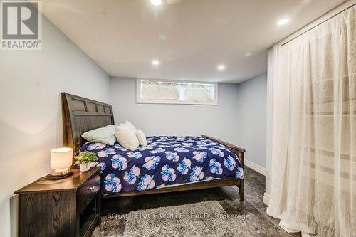 17 Crestwood Avenue, Kitchener, ON - Indoor Photo Showing Bedroom