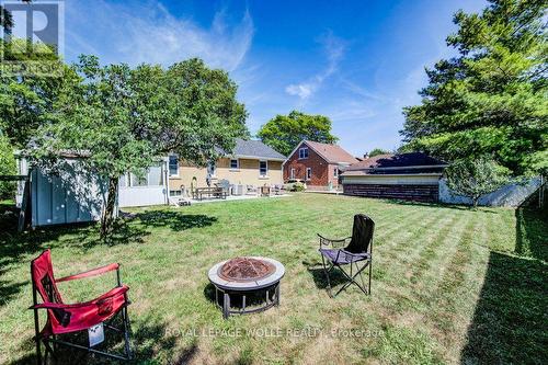17 Crestwood Avenue, Kitchener, ON - Outdoor