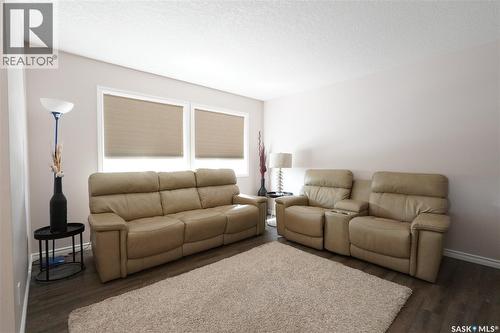 5602 Dewdney Avenue, Regina, SK - Indoor Photo Showing Living Room