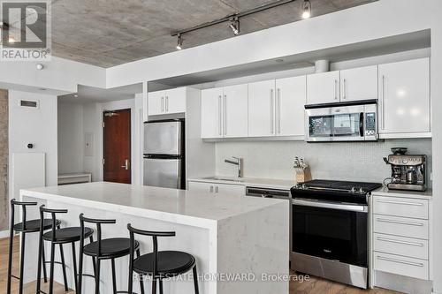 807 - 25 Oxley Street, Toronto, ON - Indoor Photo Showing Kitchen With Stainless Steel Kitchen
