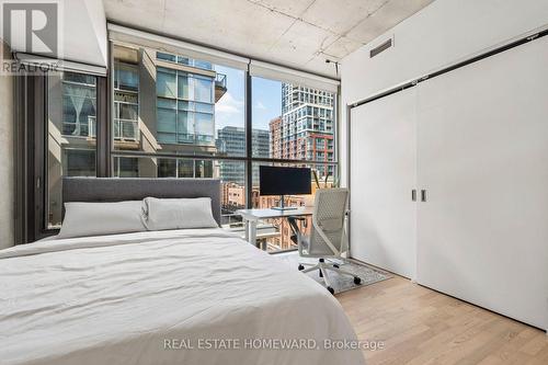 807 - 25 Oxley Street, Toronto, ON - Indoor Photo Showing Bedroom