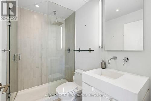 807 - 25 Oxley Street, Toronto, ON - Indoor Photo Showing Bathroom