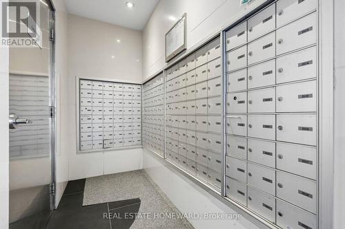 807 - 25 Oxley Street, Toronto, ON - Indoor Photo Showing Other Room