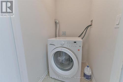 5245 Major Mackenzie Drive E, Markham, ON - Indoor Photo Showing Laundry Room