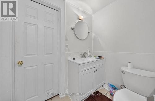 531 Wallenberg Crescent, Mississauga, ON - Indoor Photo Showing Bathroom