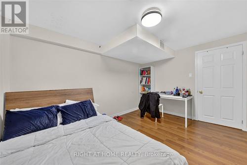 531 Wallenberg Crescent, Mississauga, ON - Indoor Photo Showing Bedroom
