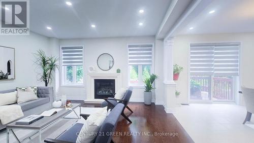 61 Magdalan Crescent, Richmond Hill, ON 