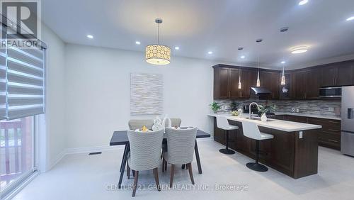 61 Magdalan Crescent, Richmond Hill, ON 