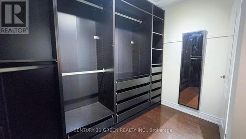 61 Magdalan Crescent, Richmond Hill, ON 