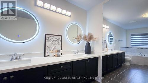 61 Magdalan Crescent, Richmond Hill, ON 