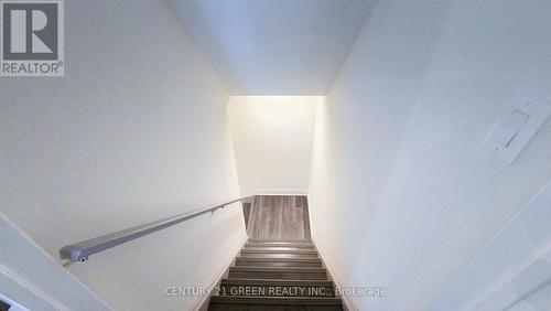 61 Magdalan Crescent, Richmond Hill, ON 