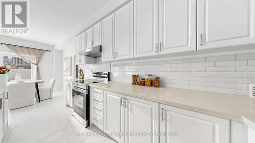 97 Connell Drive, Georgina, ON - Indoor Photo Showing Kitchen