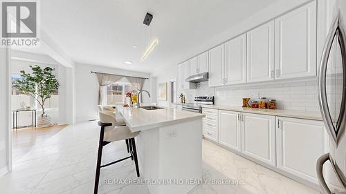 97 Connell Drive, Georgina, ON - Indoor Photo Showing Kitchen With Double Sink With Upgraded Kitchen