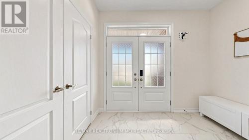 97 Connell Drive, Georgina, ON - Indoor Photo Showing Other Room