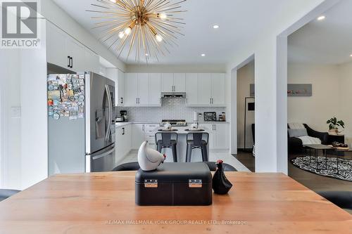 434 Ritas Avenue, Newmarket, ON - Indoor Photo Showing Kitchen