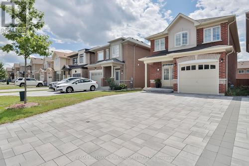 434 Ritas Avenue, Newmarket, ON - Outdoor With Facade