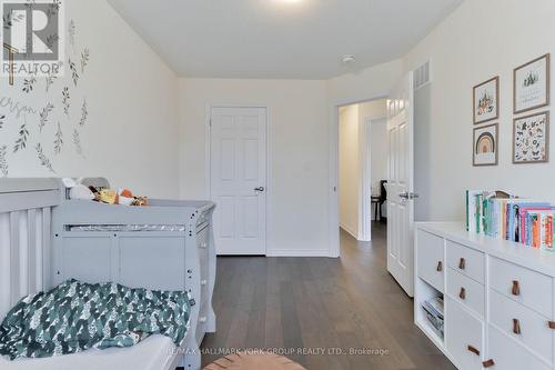 434 Ritas Avenue, Newmarket, ON - Indoor
