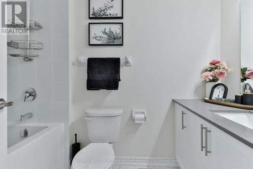 434 Ritas Avenue, Newmarket, ON - Indoor Photo Showing Bathroom