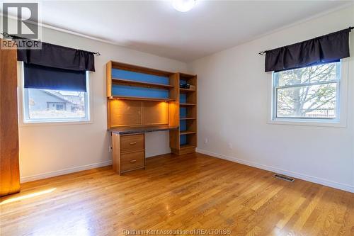6121 Emerson Avenue, Comber, ON - Indoor