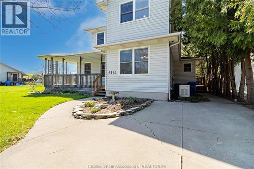 6121 Emerson Avenue, Comber, ON - Outdoor