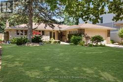39 GROVETREE ROAD Toronto, ON M9V 2Y4