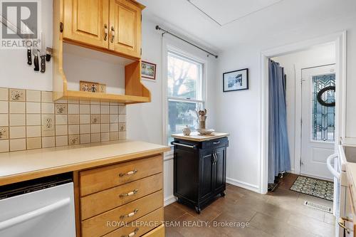 Kitchen - 283 Anna Avenue, Ottawa, ON - Indoor