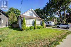 330 YORK STREET Minto, ON N0G 2P0