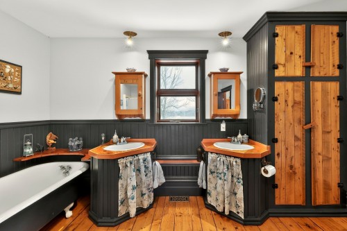 Bathroom - 57 Mtée De L'Église, Mille-Isles, QC - Indoor Photo Showing Bathroom
